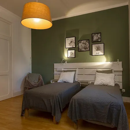 홈스테이 Regueirao Anjos *